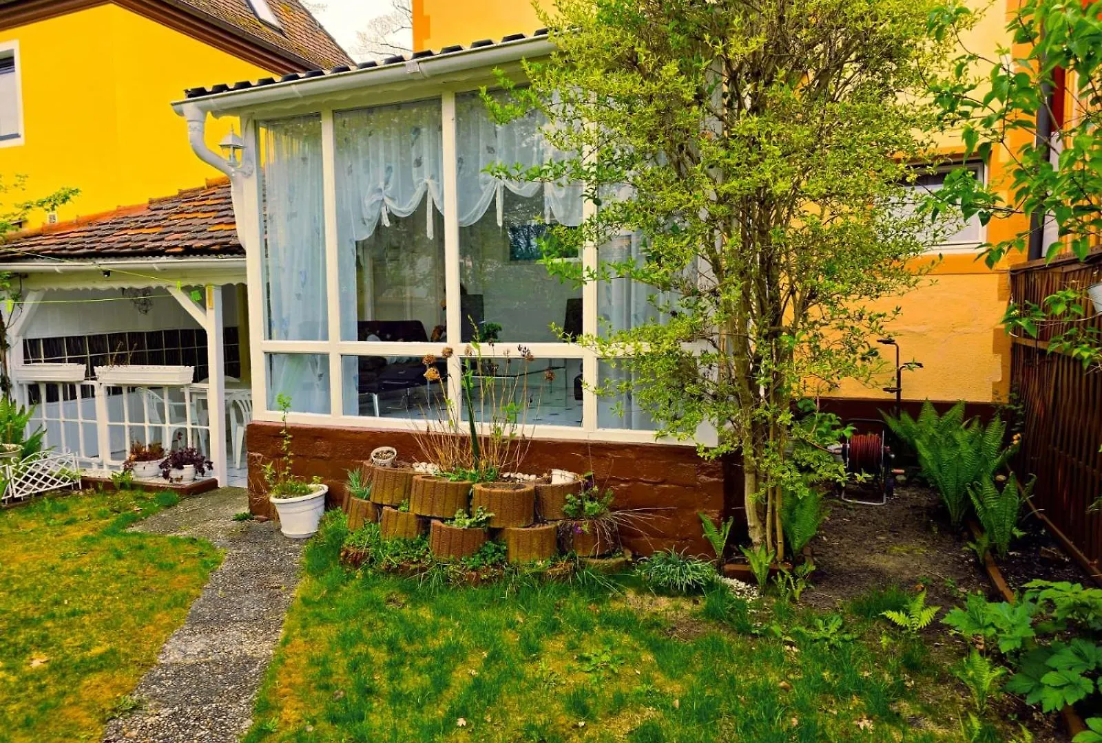 Gartenwohnung Mit Terrasse 2 Zimmer Nuremberg 0*,  Germany